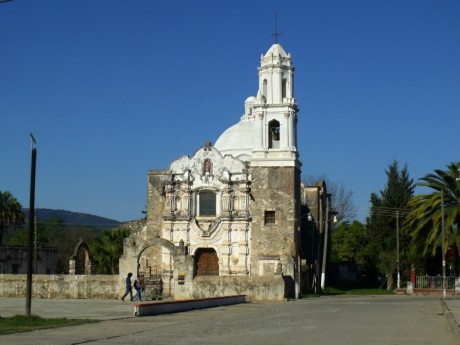 DSCF5694 kostel v Guadalcázaru